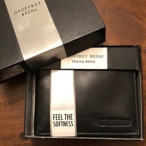 Geoffrey Beene leather wallet